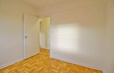 Imagem 3: Apartamento Padrão, 3 dormitórios na Rua Luís Góis