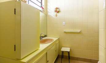 Imagem 7: Casa Padrão, 4 dormitórios na Rua Uruana