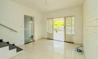 Imagem 2: Casa Padrão, 3 dormitórios na Avenida Mazzei