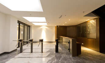 Imagem 6: 10 banheiro na Rua Emiliano Perneta