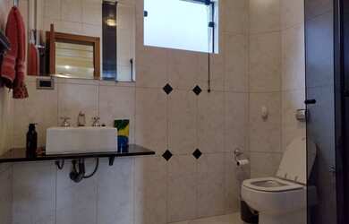 Imagem 7: Casa Padrão, 3 dormitórios na Rua Brigadeiro Arthur Carlos Peralta