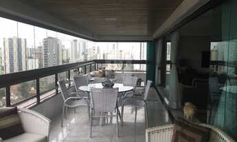 Imagem 7: 305m², 3 suítes com closet, 4 vagas em Casa Forte