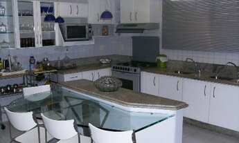 Imagem 7: CASA RESIDENCIAL, 4 dormitórios na Rua Francisco Gurgel