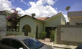 Imagem: Casa Jaboatão, 4 dormitórios na Rua Severino