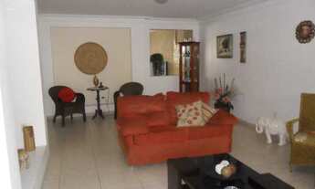 Imagem 6: CASA EM PIEDADE Casa com 4 dormitórios