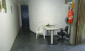 Imagem 5: CASA NA AV. AGAMENON MAGALHÃES