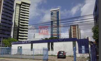 Imagem: Casa comercial na Av. Agamenon Magalhães