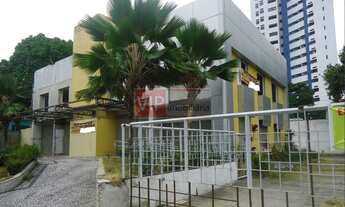 Imagem 2: Prédio comercial na Av. Agamenon Magalhães