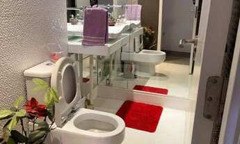 Imagem: EDF. ROSITA HARDMAN no coração das Graças