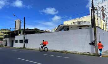 Imagem 2: CASA COMERCIAL Casa com 5 dormitórios