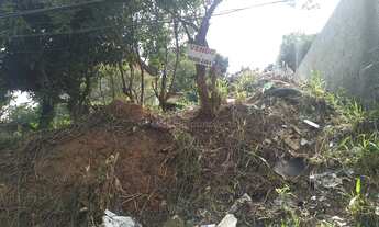 Imagem 4: Terreno plano, 360M² de Área Construída na Rua Januário Cerqueira De Araújo