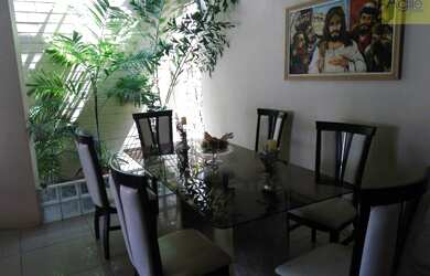 Imagem 3: CASA COM PISCINA