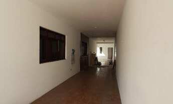 Imagem 2: Casa à Venda em Bairro Novo