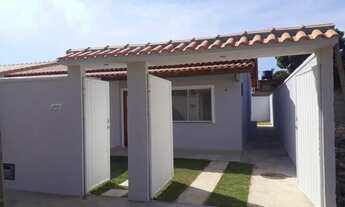 Imagem: Casa com quintal em Itaboraí, pronta para