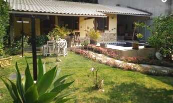 Imagem: CASA ITAIPÚ 02 QUARTOS (01SUÍTE) ÁREA