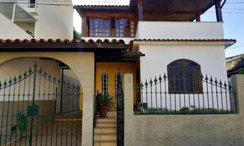 Imagem: Linda casa de 4 quartos em condomínio em