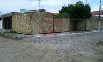 Imagem: Vende ou aluga casa com piscina