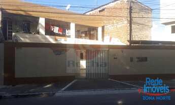 Imagem: Casa à venda, 330 m² por R$ 700.000,00