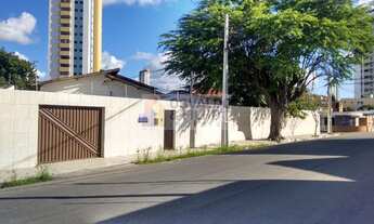 Imagem 2: CASA COMERCIAL, 4 dormitórios na Rua Padre Antônio Tomaz