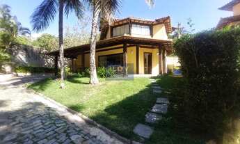 Imagem: Casa com 5 quartos (3 suítes) Piscina