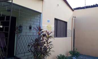 Imagem: Casa à Venda em Lagoa Nova