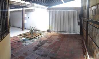 Imagem 2: Casa à Venda em Capim Macio