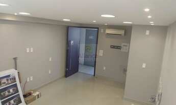 Imagem: Sala/Casa Comercial à Venda em Tirol