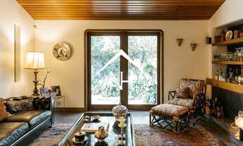 Imagem 1: Casa a venda no Butantã com 560m², 5 quartos, 6 vagas, casa com piscina, casa com jardim