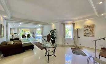 Imagem 2: Imperdível casa de alto padrão em condomínio no Recanto Impla, Carapicuíba-SP: 4 quartos