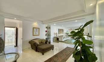 Imagem 4: Imperdível casa de alto padrão em condomínio no Recanto Impla, Carapicuíba-SP: 4 quartos