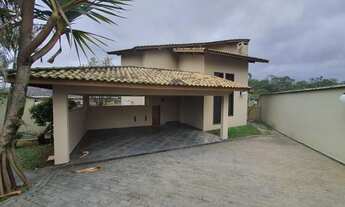 Imagem: Casa em condomínio com acesso pelo KM 25