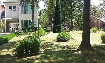 Imagem 7: Casa alto padrão, em condomínio com clube. Próximo a Granja Viana. Agende sua visita