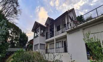 Imagem 2: Casa de luxo em condomínio à venda em Cotia-SP, Jardim Mediterrâneo: 3 quartos, 2 suítes