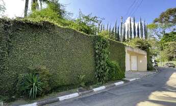 Imagem 2: Casa de luxo na Granja Viana: 5 quartos, 5 suítes, 3 salas, 7 banheiros, 5 vagas de garage