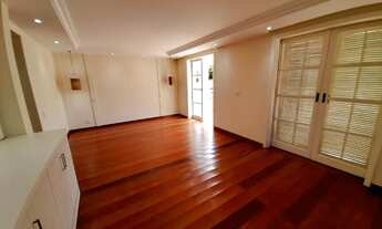 Imagem 4: Casa em Condomínio de Luxo na Granja Viana, Cotia-SP: 4 Quartos, 2 Suítes, 3 Salas, 5 Banh