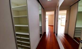 Imagem 3: Casa em Condomínio de Luxo na Granja Viana, Cotia-SP: 4 Quartos, 2 Suítes, 3 Salas, 5 Banh