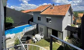 Imagem 3: Casa ampla, REFORMADA. - Ensolarada, bem arejada e iluminada. Próximo a Granja Viana