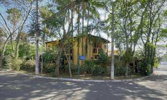 Imagem 2: Imóvel de alto padrão em condomínio fechado: 4 quartos, 1 suíte, 3 salas, 4 banheiros, 4 v