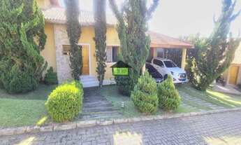 Imagem 7: Casa praticamente térrea (apenas 5 degraus para a área íntima), com privacidade, lareira e