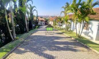 Imagem 6: Casa praticamente térrea (apenas 5 degraus para a área íntima), com privacidade, lareira e