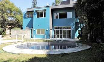 Imagem: Luxuosa mansão em condomínio na Vila Appia