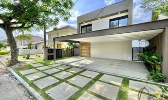 Imagem 2: Casa de luxo em condomínio na Granja Viana: 4 quartos, 4 suítes, 3 salas, 5 banheiros, 3 v