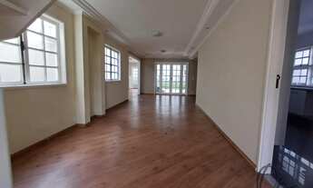 Imagem: Impecável casa em condomínio à venda