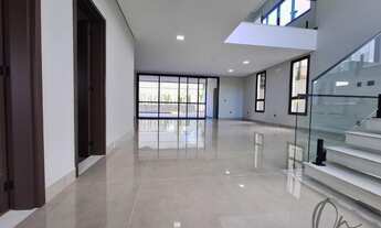 Imagem 4: Casa de Luxo em Condomínio à Venda em Jandira-SP - 3 Suítes, 3 Salas, 4 Banheiros, 4 Vagas