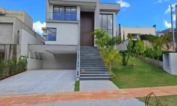 Imagem 2: Casa de Luxo em Condomínio à Venda em Jandira-SP - 3 Suítes, 3 Salas, 4 Banheiros, 4 Vagas