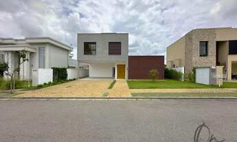 Imagem 3: Casa de Luxo na Granja Viana: 4 Quartos, 4 Suítes, 3 Salas - Venda ou Locação em Carapicuí