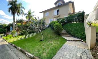 Imagem: Luxuosa casa em condomínio à venda em