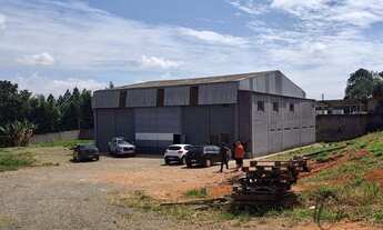 Imagem 2: Galpão Comercial à Venda em Cotia-SP, Bairro Santana: 3 Salas, 2 Banheiros, 20 Vagas de Ga