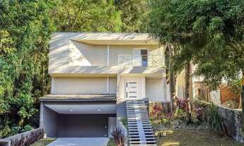 Imagem 3: Casa em Condomínio à Venda em Itapevi-SP - 3 Quartos, 1 Suíte, 3 Salas, 3 Banheiros, 3 Vag