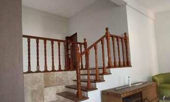 Imagem 3: Condomínio de Luxo em Cotia-SP: Casa com 3 Suítes, 3 Salas, 5 Banheiros e 280m² de Área!